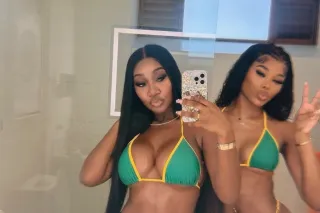 🍑 SEXY GIRL 💞Wet pussy for you 💞👌👈 💋Beautiful Girl, Come love, take advantage of our 2 girls offer💋💕💕💕 - Image 1