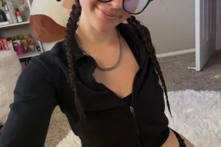 Hi daddy I'm Melisa a hot young woman who loves her job I'm here to make you happy write me. 💦🔥🔥💞💞🔥💦🔥💦👉👌 - Image 5