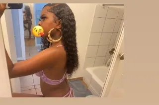 deepthroat finest 💕💦 - Image 2