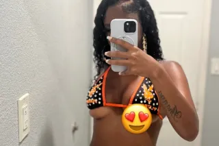 deepthroat finest 💕💦 - Image 4