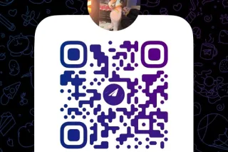 💦Wet and tight pu$sy💦💯😜 Cum eat me out🥰😝 - Image 3