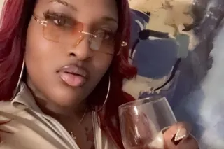 Big Booty 🍑Blasian 👸🏽🥵Throat Goat 💦 satisfying experience 🤤 - - Image 4